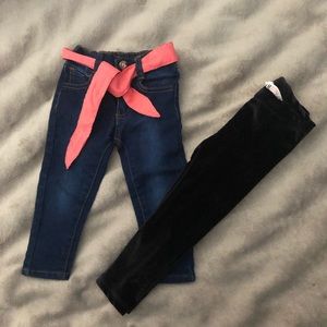 🌺SALE🌺 (2) girl 2T legging and Jeans